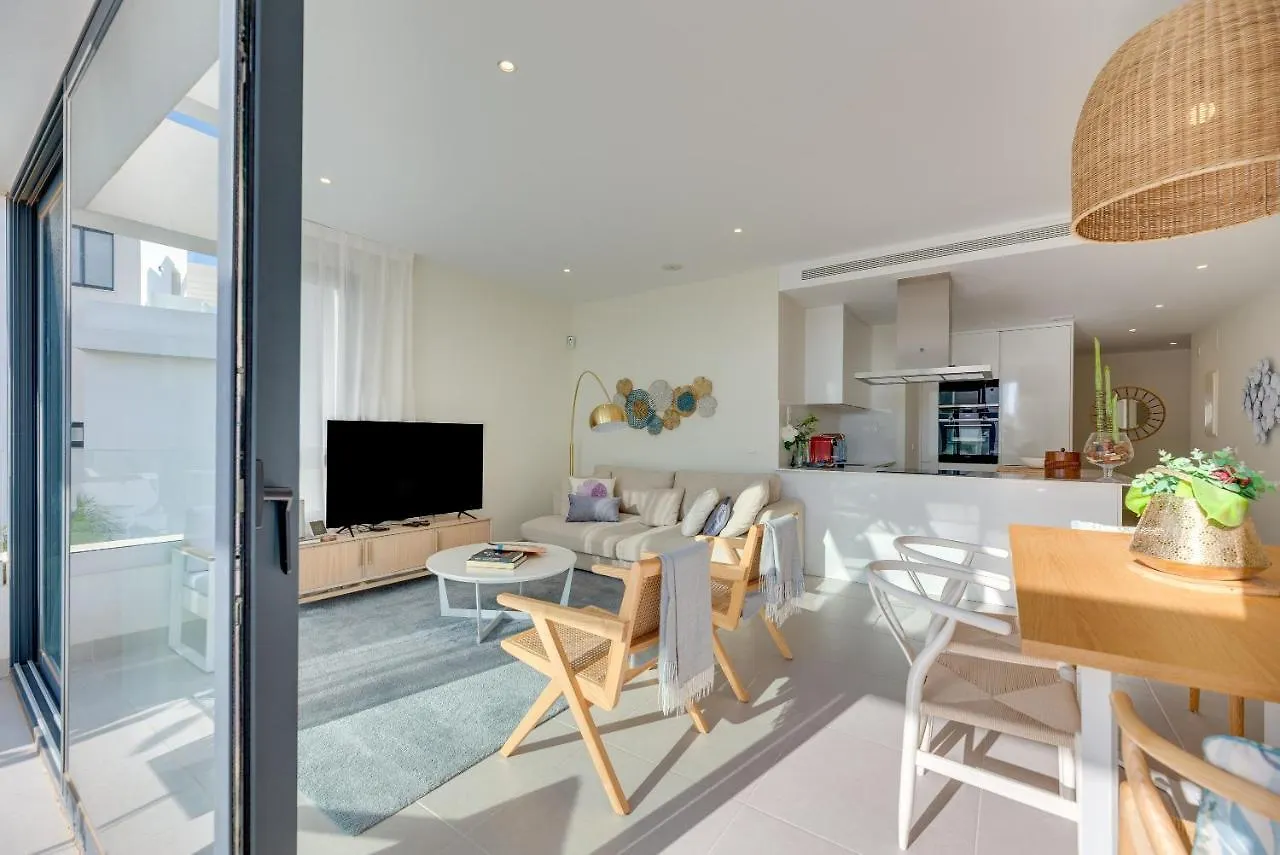 Hermoso Penthouse Anne E Manu Apartment Estepona Spain