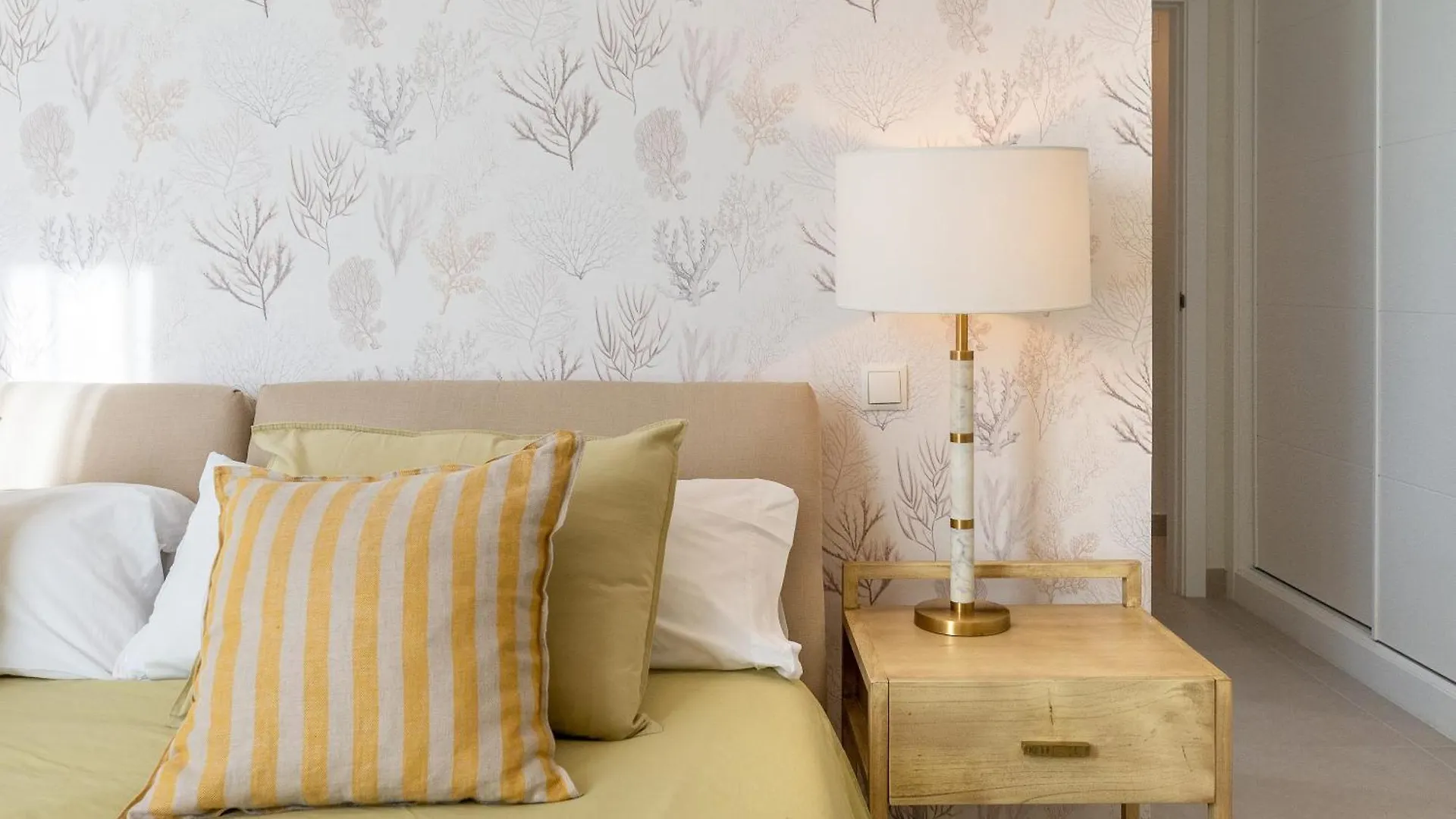 Hermoso Penthouse Anne E Manu Apartment Estepona