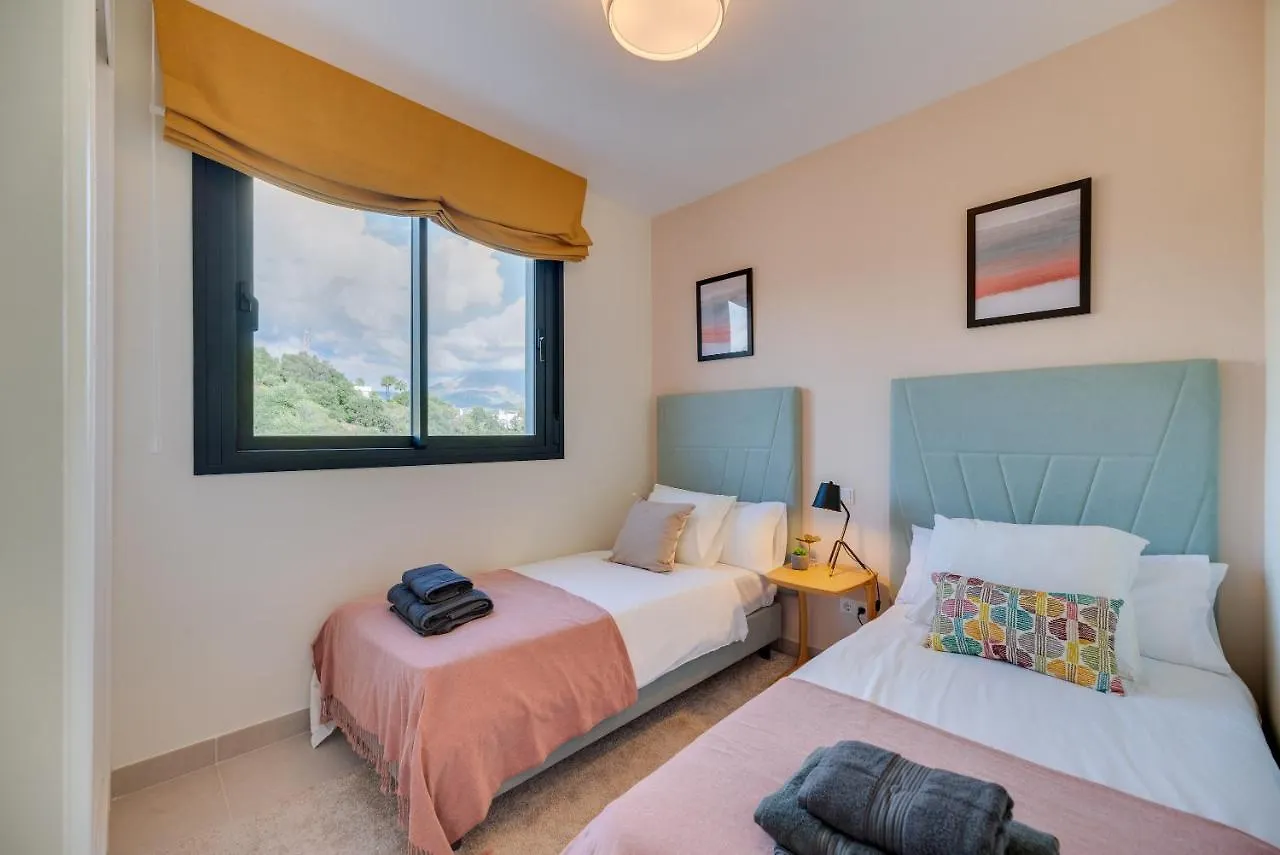 Hermoso Penthouse Anne E Manu Apartment Estepona